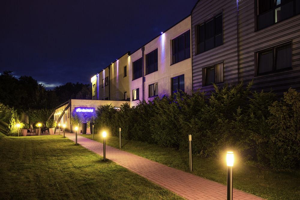 Select Hotel Oberhausen Ομπερχάουζεν Εξωτερικό φωτογραφία